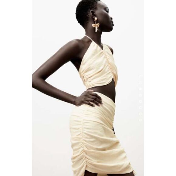 NWT Zara Draped Ruched High Waisted Mini Skirt in Ecru/Cream, Size Small - Picture 4 of 16